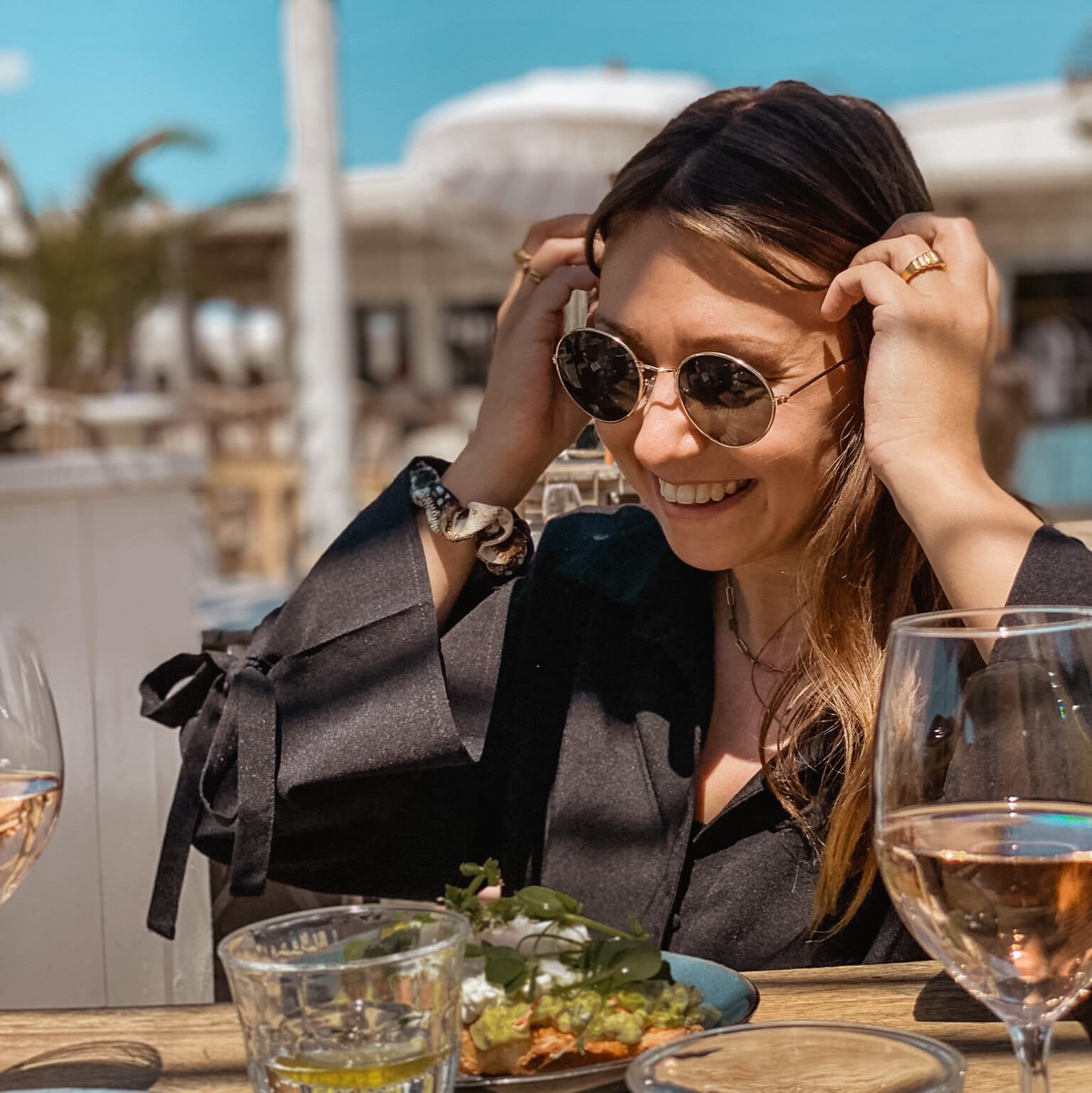 Nadine Hälker beim Roadtrip am Strand