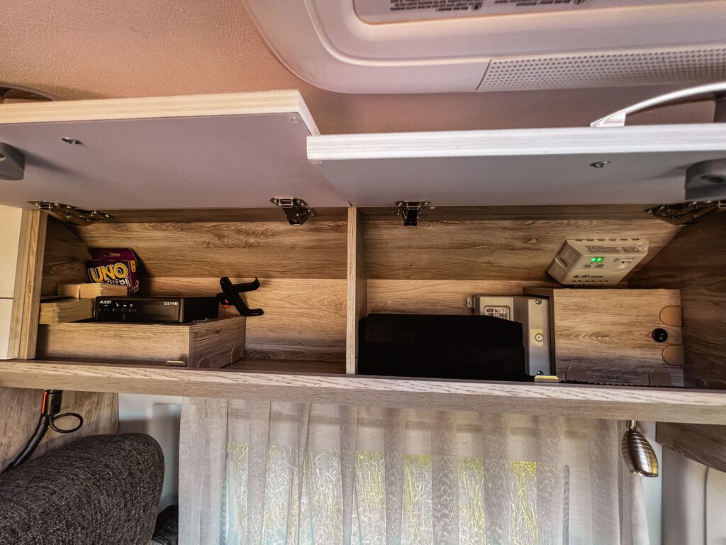 Kastenwagen Bravia Swan Trend 599 Stauraum